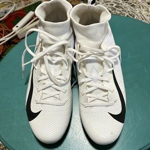 VAPOR Nike men’s football cleats size 10.5